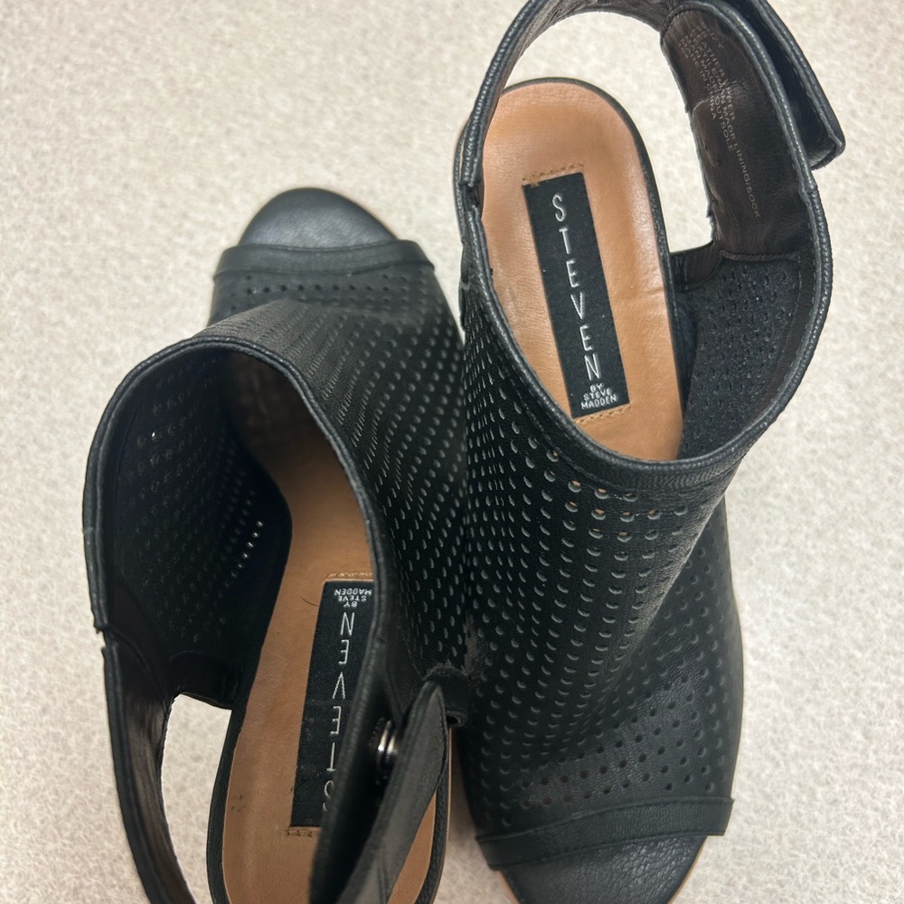 Steve by Steve Madden women’s Suzy dress sandals - Picture 2 of 4